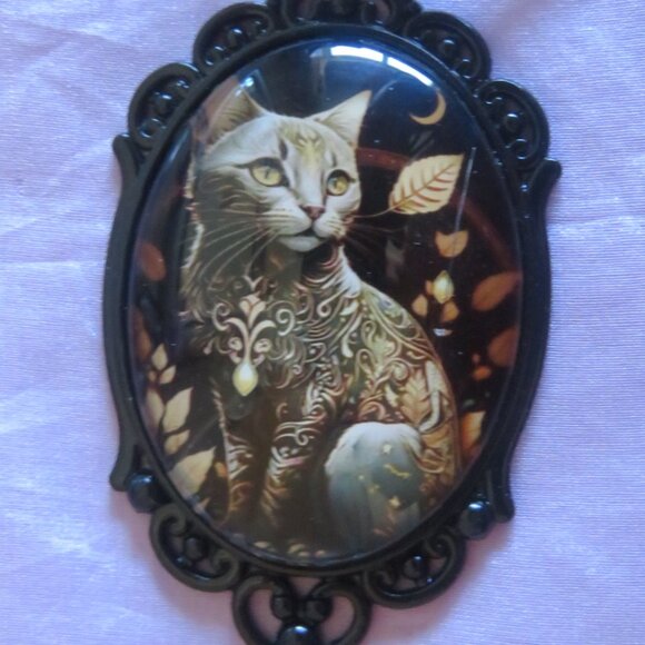 Shimmery Grey Boho CAT Cabochon Pendant with Cord (F60) - Picture 2 of 4